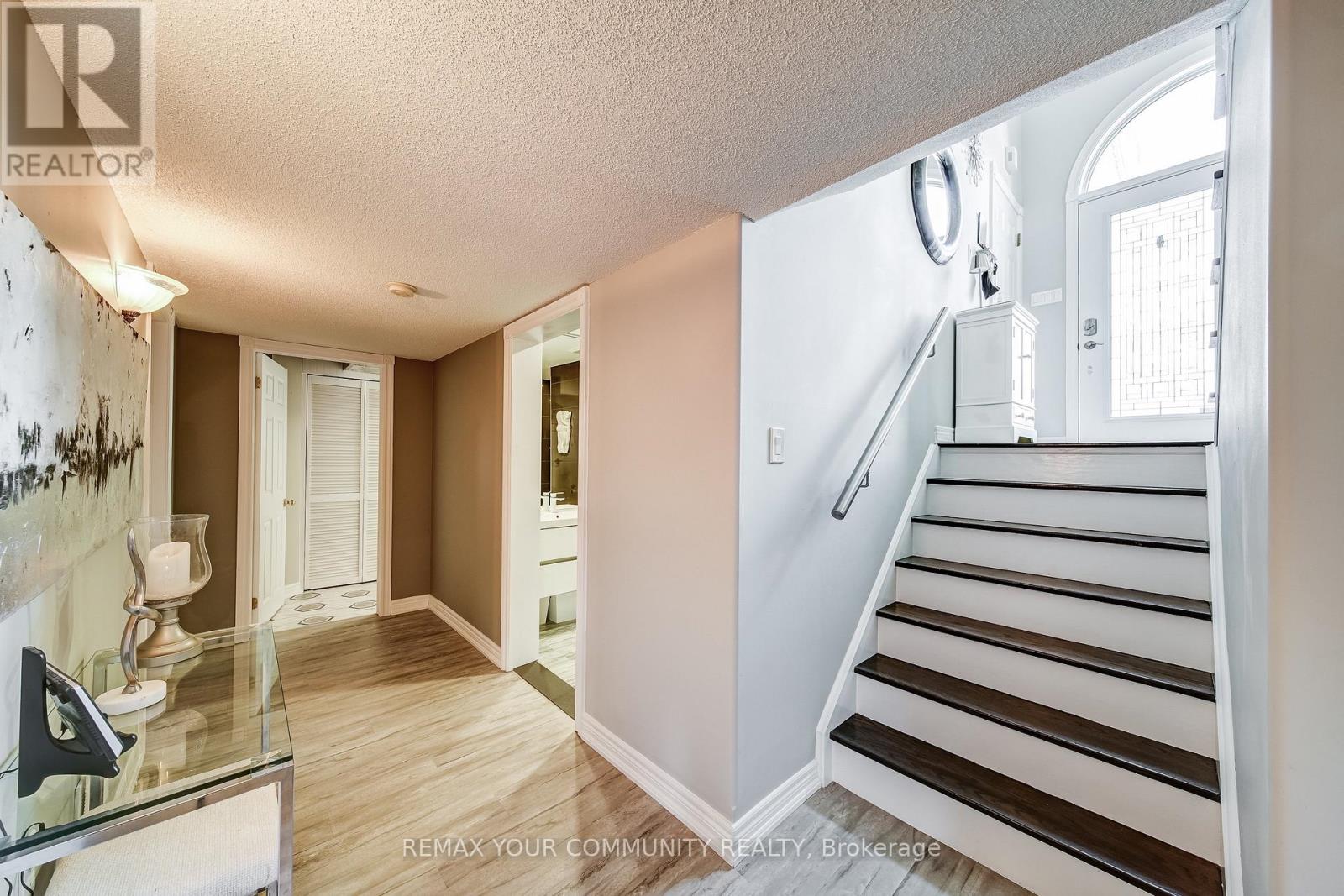 53 Highcastle Avenue, Georgina (Keswick North), Ontario  L4P 4B4 - Photo 25 - N12757890