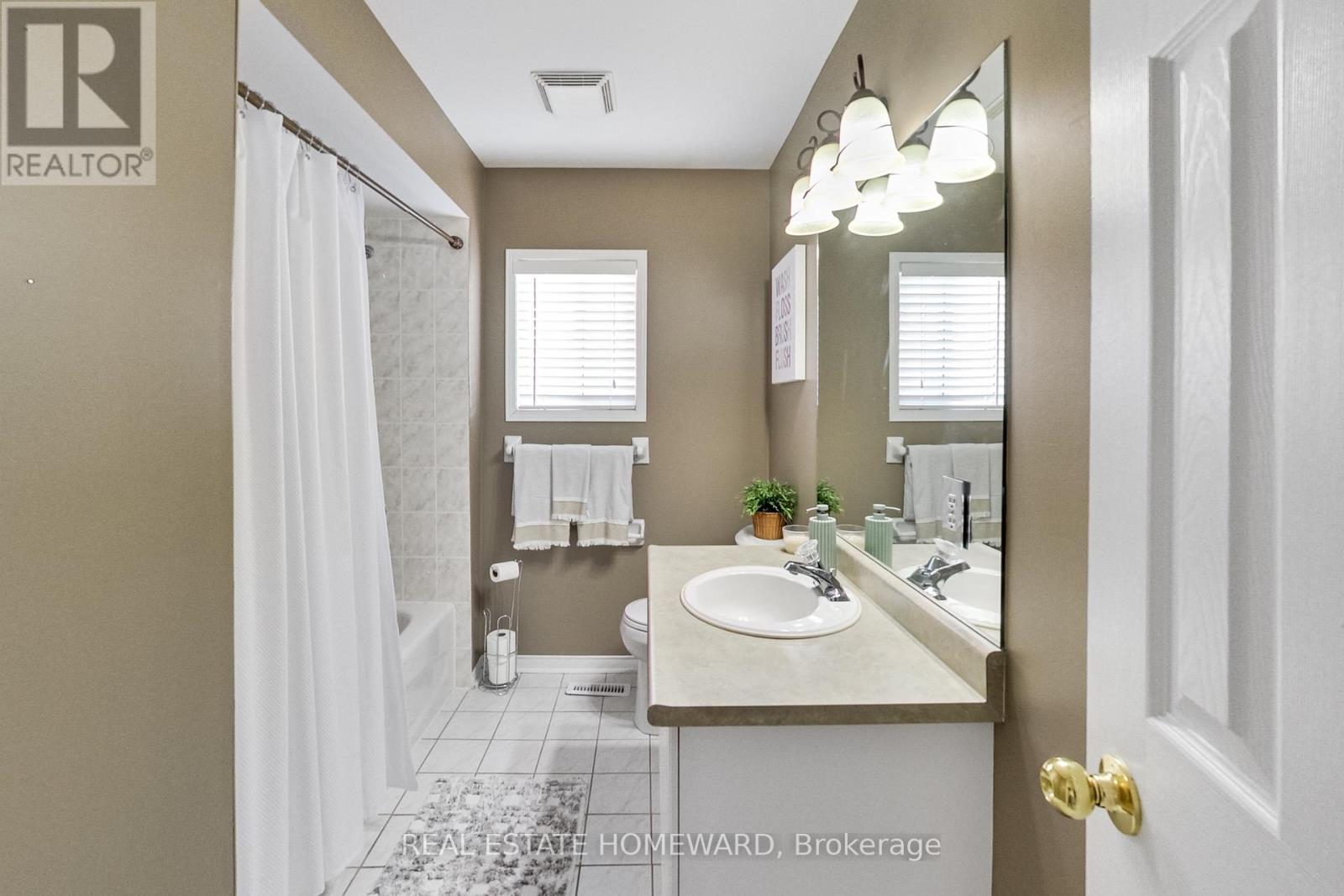 53 Bradley Drive, Halton Hills, Ontario  L7G 6B6 - Photo 10 - W12796510