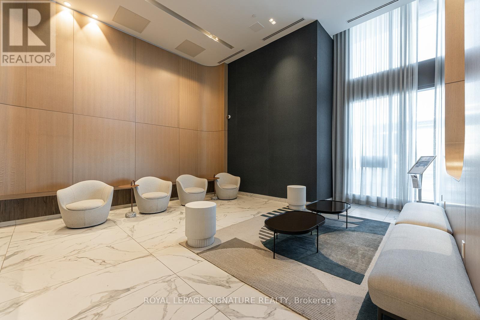 404 - 1195 The Queensway, Toronto, Ontario  M8Z 1R6 - Photo 4 - W12796532