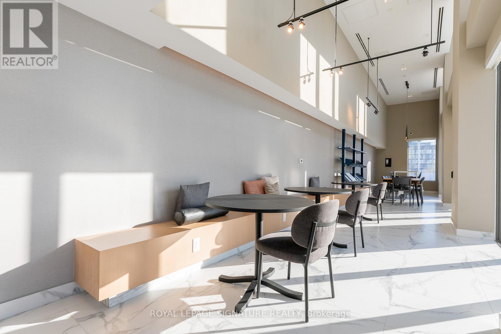 404 - 1195 The Queensway, Toronto, Ontario  M8Z 1R6 - Photo 6 - W12796532