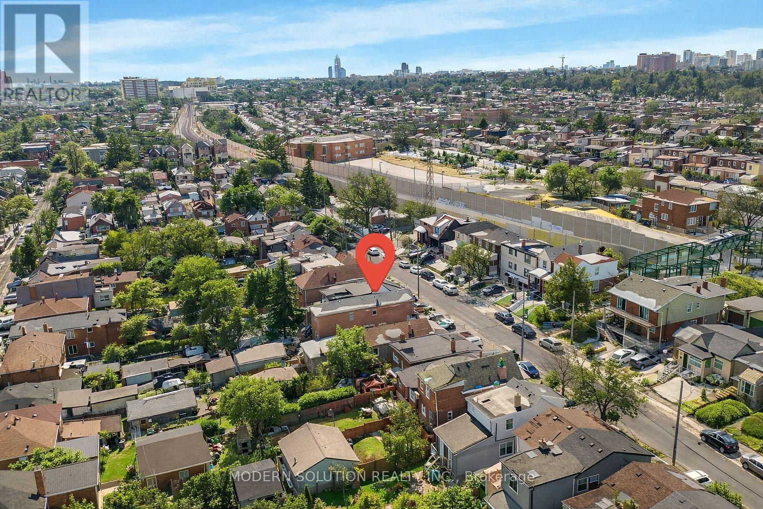 Bedroom 3 - 246 Prescott Avenue, Toronto, Ontario  M6N 3H1 - Photo 2 - W12796534