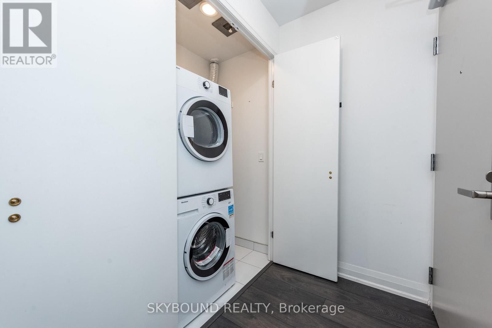 605 - 30 Gibbs Road, Toronto, Ontario  M9B 0E4 - Photo 31 - W12796596