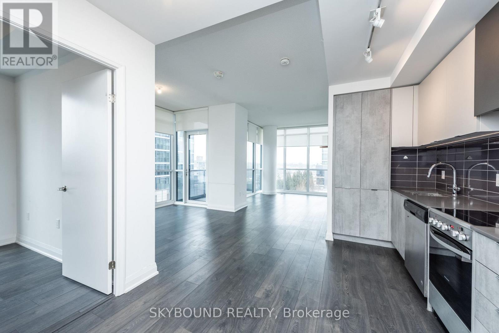 605 - 30 Gibbs Road, Toronto, Ontario  M9B 0E4 - Photo 7 - W12796596