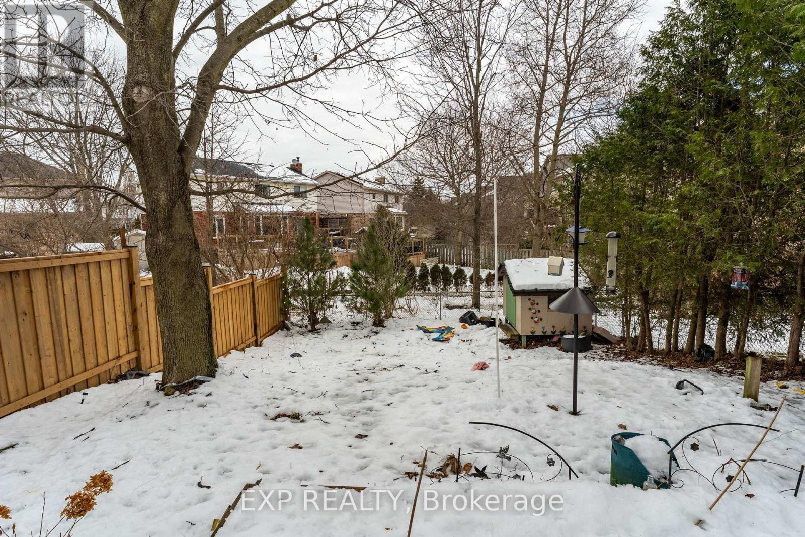 17 Glaceport Avenue, Hamilton, Ontario  L9H 7E2 - Photo 25 - X12796498