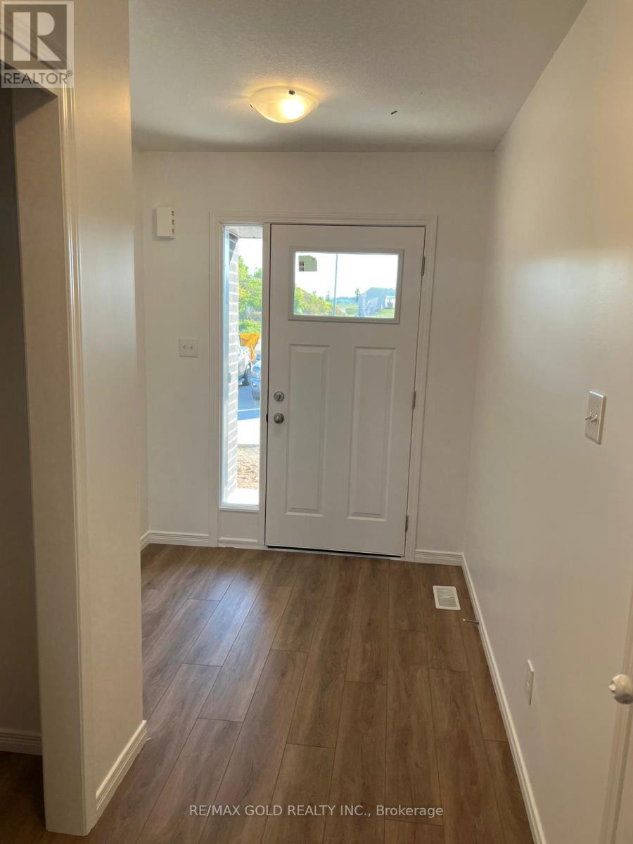 5 West Mill Street, North Dumfries, Ontario  N0B 1E0 - Photo 3 - X12796528