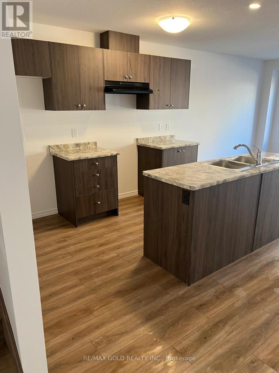 5 West Mill Street, North Dumfries, Ontario  N0B 1E0 - Photo 6 - X12796528