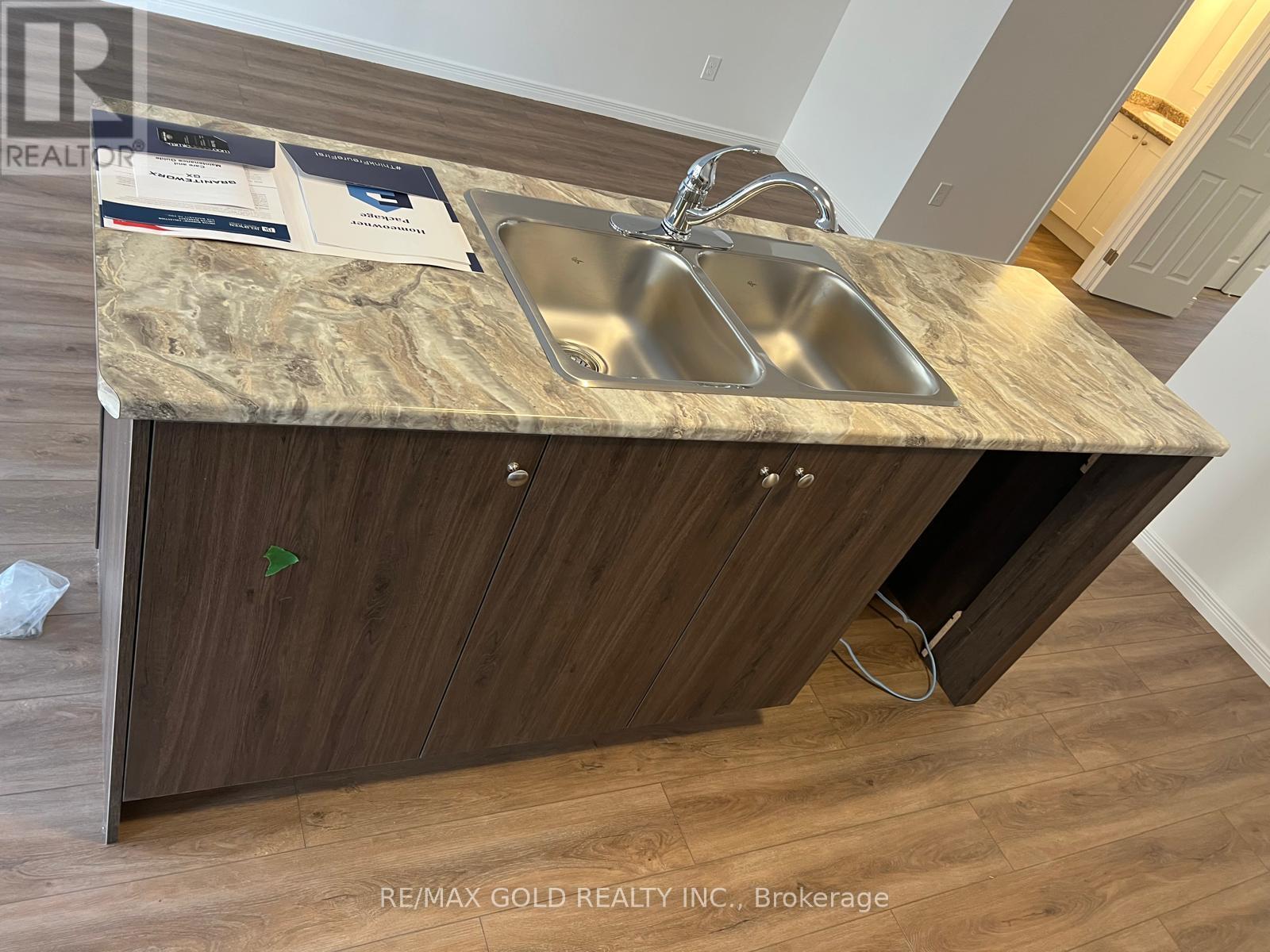 5 West Mill Street, North Dumfries, Ontario  N0B 1E0 - Photo 7 - X12796528