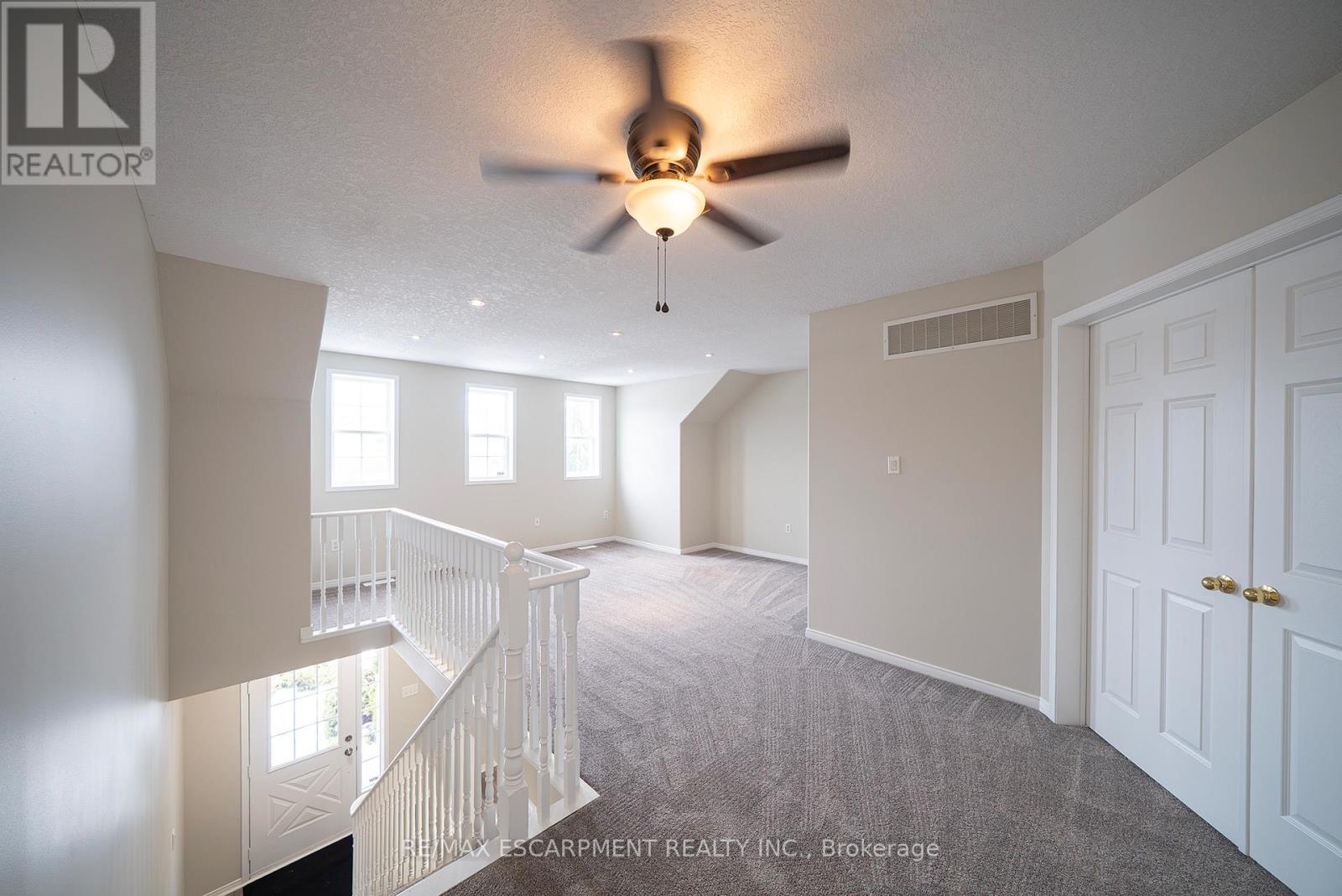 12 Gaydon Way, Brantford, Ontario  N3T 6P9 - Photo 15 - X12796590