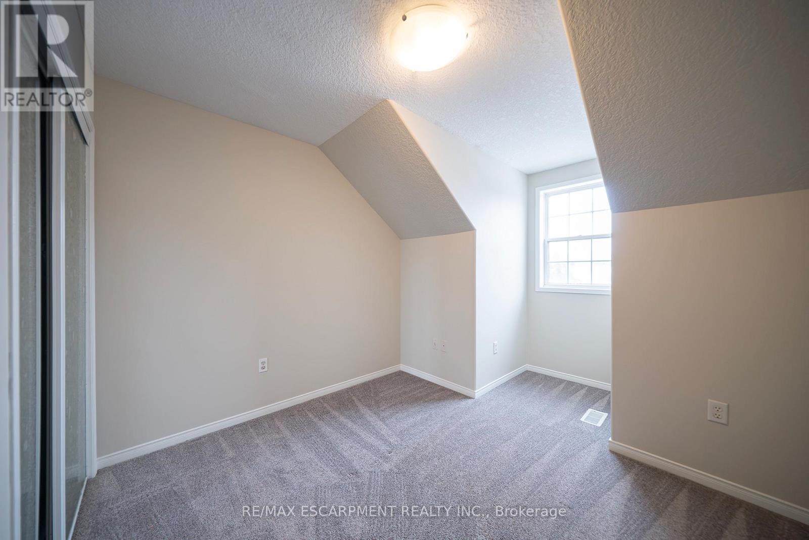 12 Gaydon Way, Brantford, Ontario  N3T 6P9 - Photo 17 - X12796590