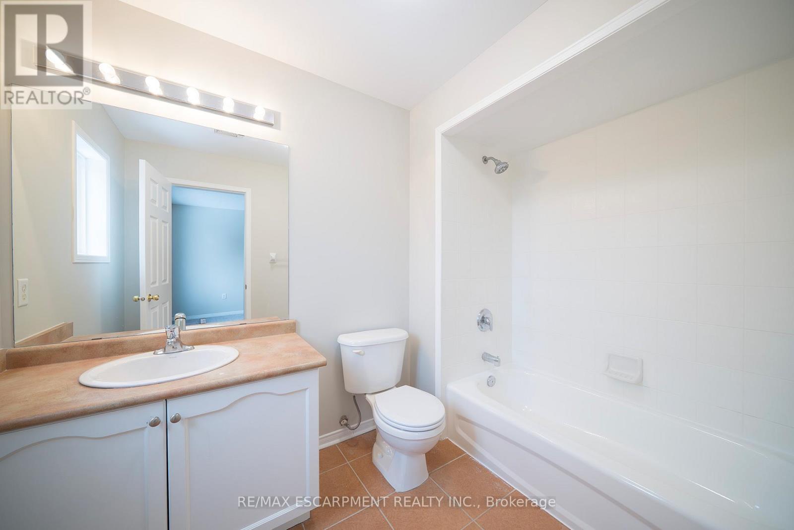 12 Gaydon Way, Brantford, Ontario  N3T 6P9 - Photo 24 - X12796590