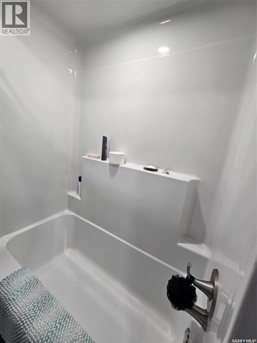 122 1st Street, Crooked Lake, Saskatchewan  S0G 2B0 - Photo 38 - SK028761