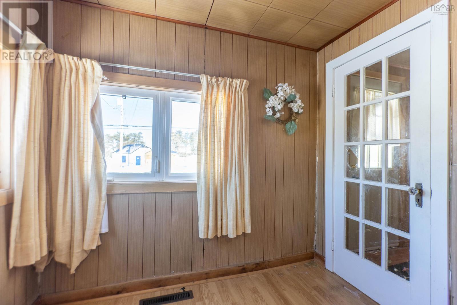 135 Pleasant Street E, Amherst, Nova Scotia  B4H 1N4 - Photo 8 - 202602925