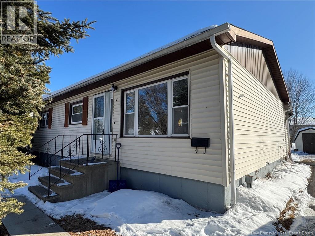 6 Hatch Street, Oromocto, New Brunswick  E3V 2L4 - Photo 1 - NB133752