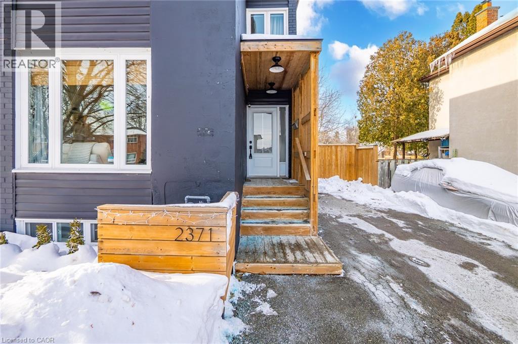 2371 Brookhurst Road, Mississauga, Ontario  L5J 1R1 - Photo 2 - 40804177