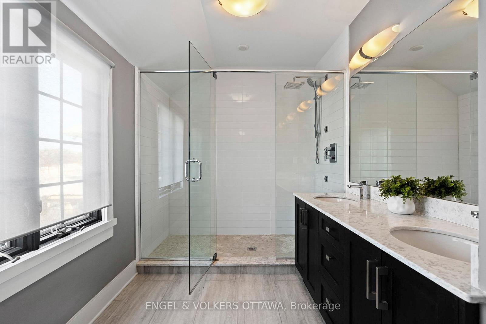 293 Sherwood Drive, Ottawa, Ontario  K1Y 3W5 - Photo 18 - X12796618