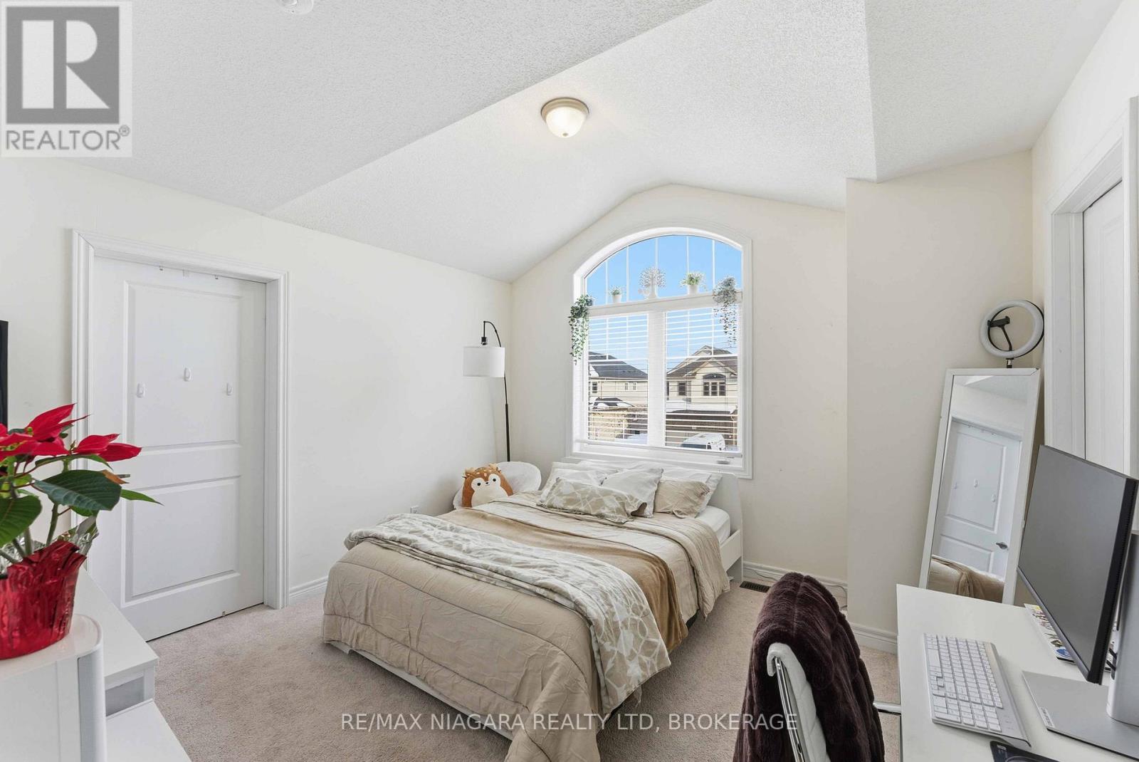 91 Homestead Way, Thorold, Ontario  L2V 0B7 - Photo 14 - X12796726