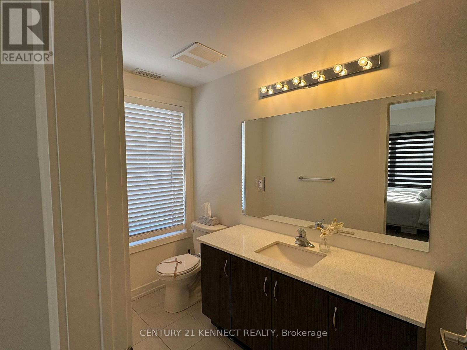 1406 - 56 Elizabeth Street S, Richmond Hill (Mill Pond), Ontario  L4C 5W2 - Photo 10 - N12689716