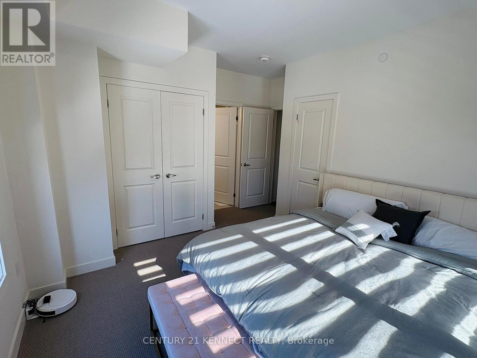 1406 - 56 Elizabeth Street S, Richmond Hill (Mill Pond), Ontario  L4C 5W2 - Photo 9 - N12689716