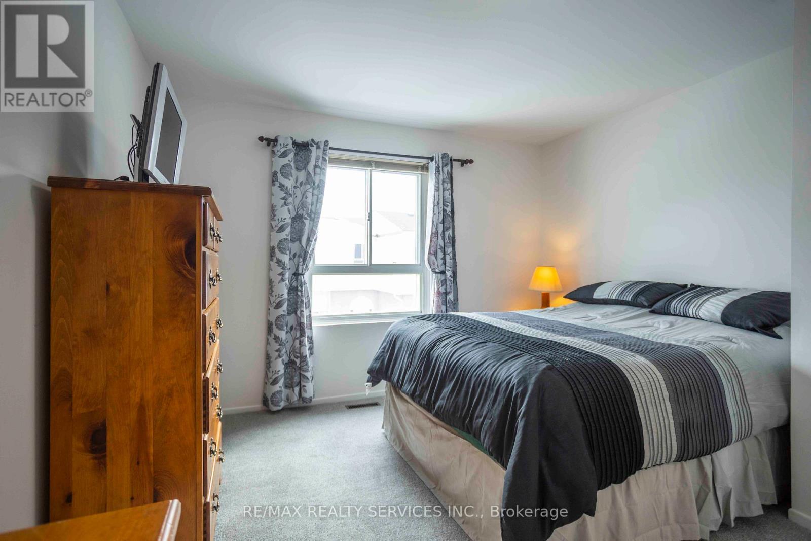 6h - 806 Stainton Drive, Mississauga, Ontario  L5C 2T2 - Photo 17 - W12789046