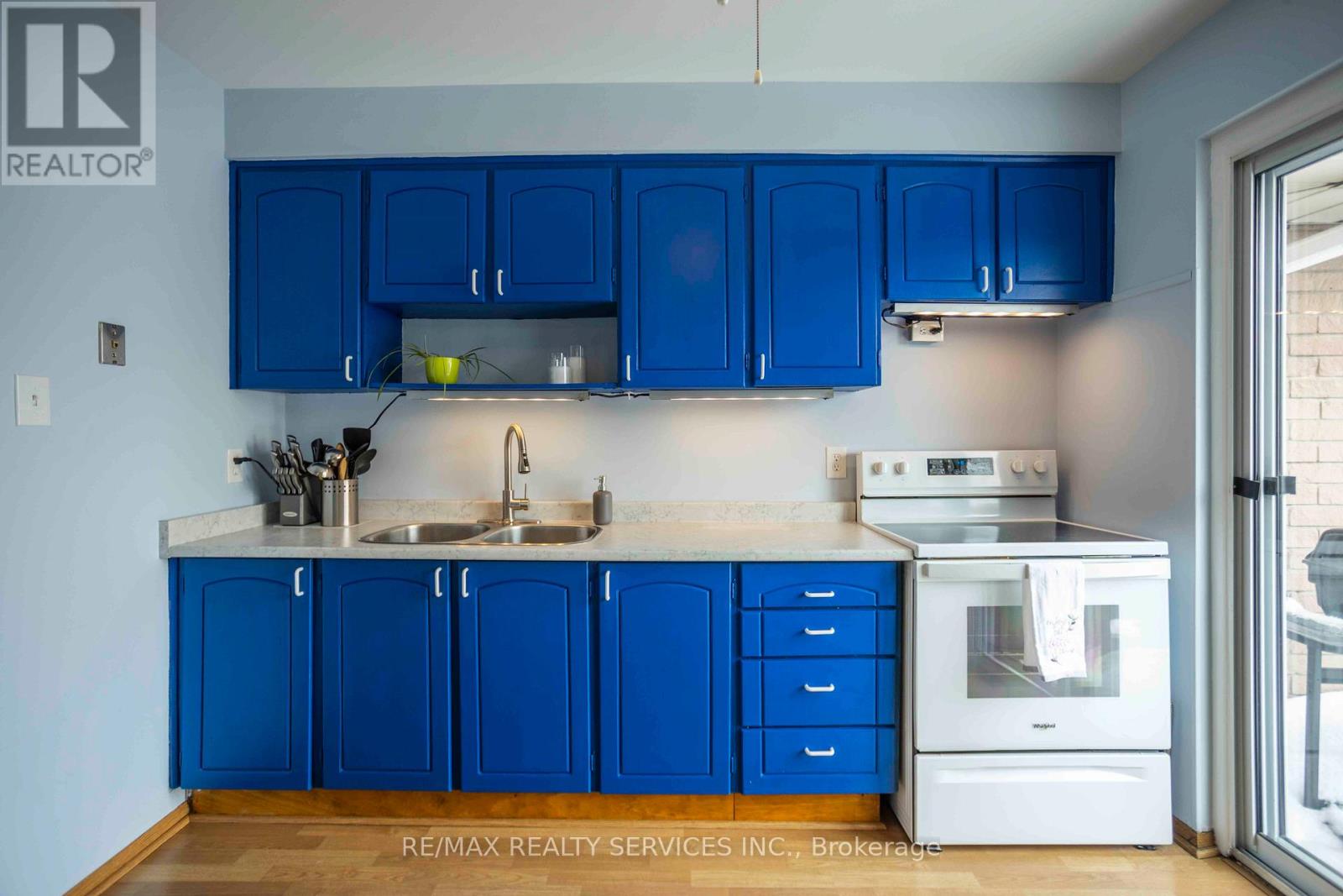 6h - 806 Stainton Drive, Mississauga, Ontario  L5C 2T2 - Photo 10 - W12789046