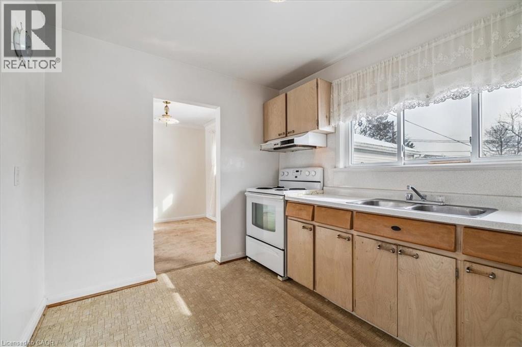 1332 Rebecca Street, Oakville, Ontario  L6L 1Z4 - Photo 9 - 40804357