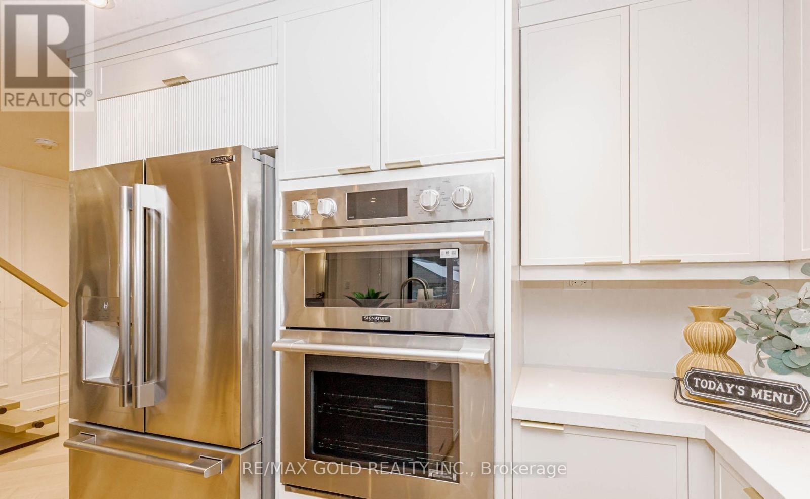 786 Euclid Avenue, Toronto, Ontario  M6G 2V4 - Photo 13 - C12796620