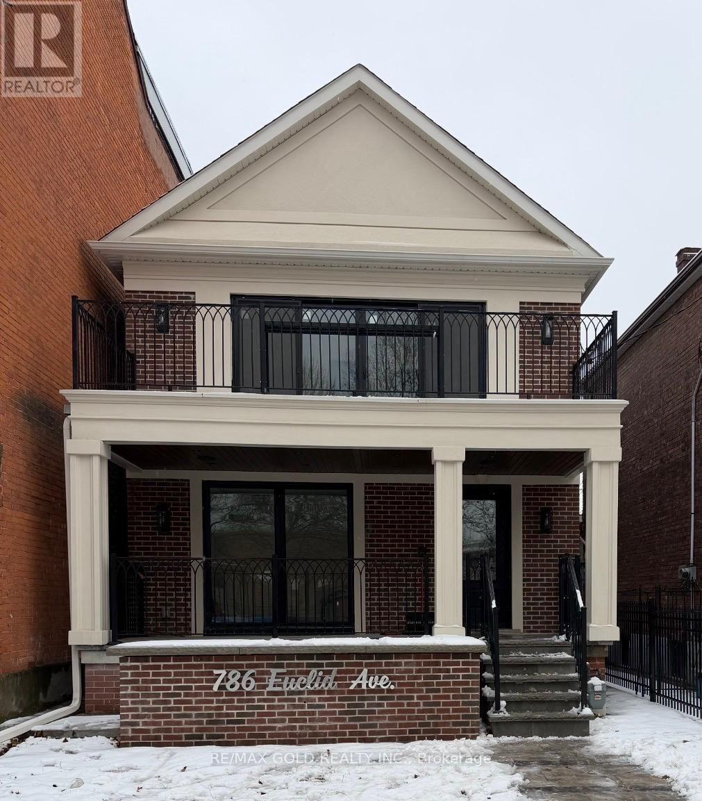 786 Euclid Avenue, Toronto, Ontario  M6G 2V4 - Photo 3 - C12796620
