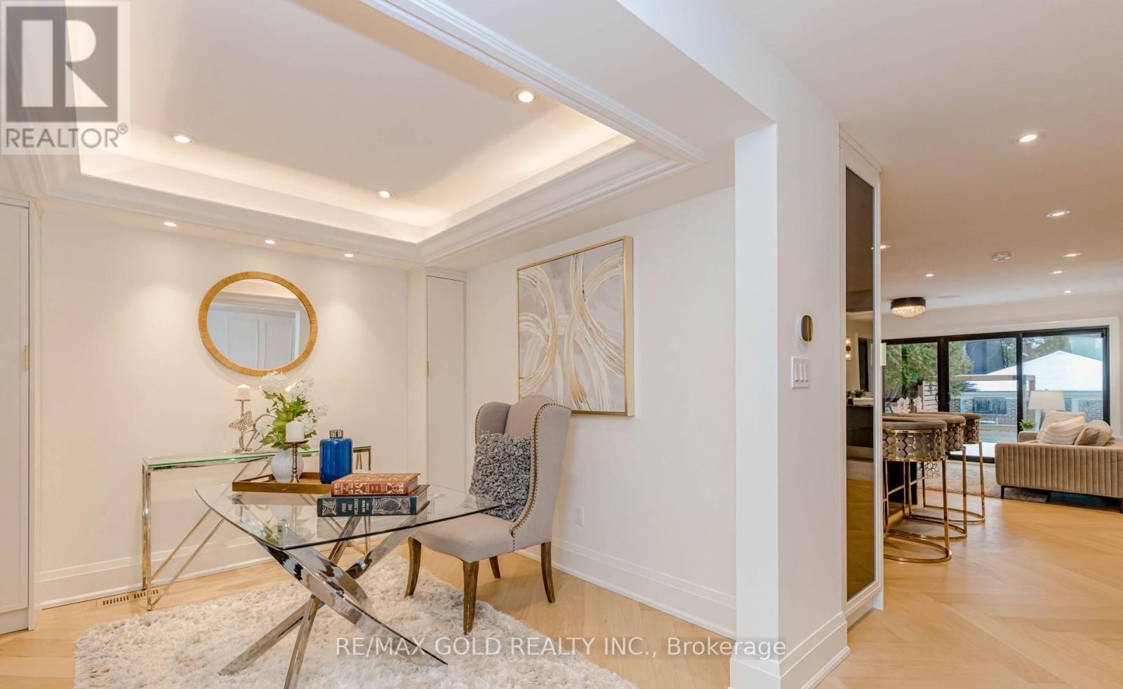 786 Euclid Avenue, Toronto, Ontario  M6G 2V4 - Photo 8 - C12796620