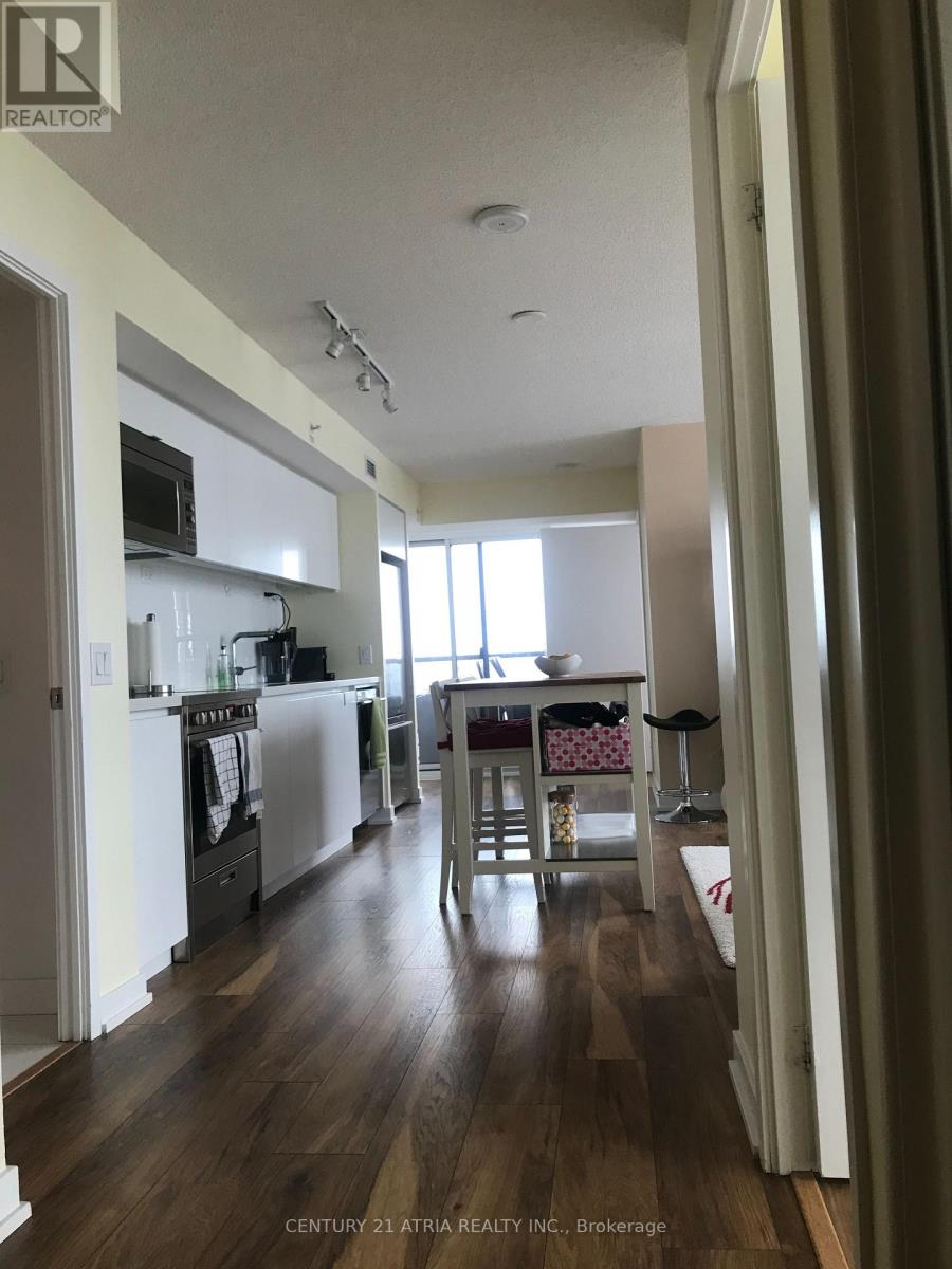 3906 - 85 Queens Wharf Road, Toronto, Ontario  M5V 0J9 - Photo 6 - C12796628