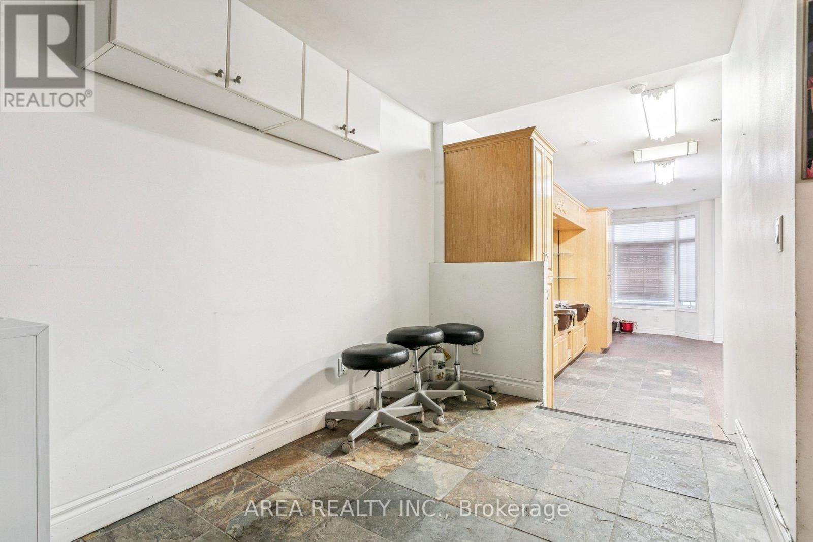 #99 - 99 Mccaul Street, Toronto, Ontario  M5T 2W7 - Photo 13 - C12796644