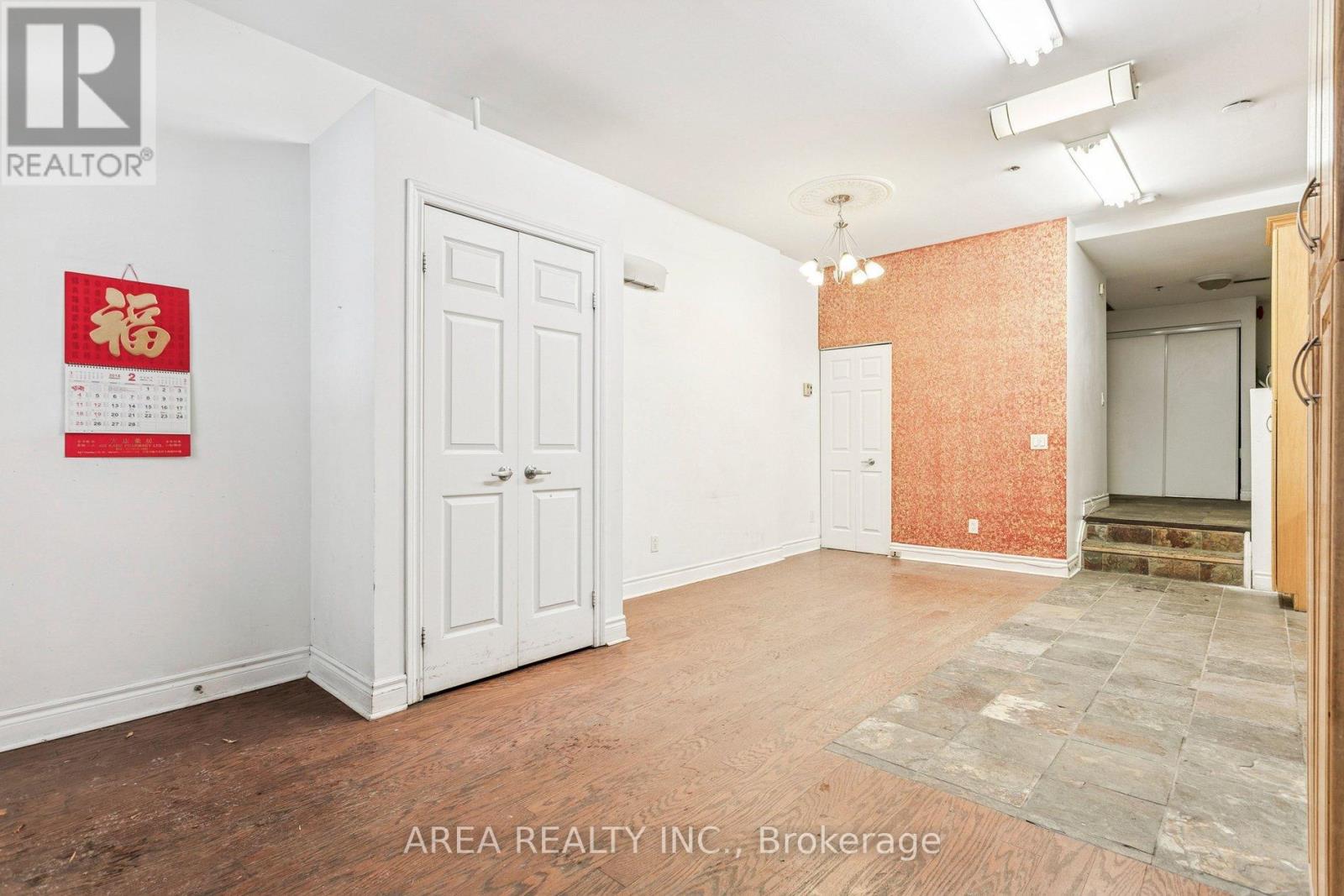 #99 - 99 Mccaul Street, Toronto, Ontario  M5T 2W7 - Photo 8 - C12796644