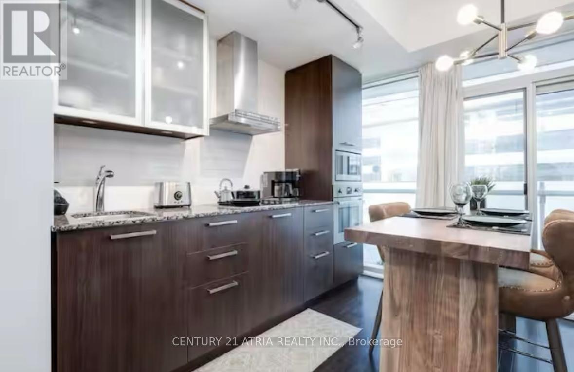 512 - 14 York Street, Toronto, Ontario  M5J 0B1 - Photo 4 - C12796660