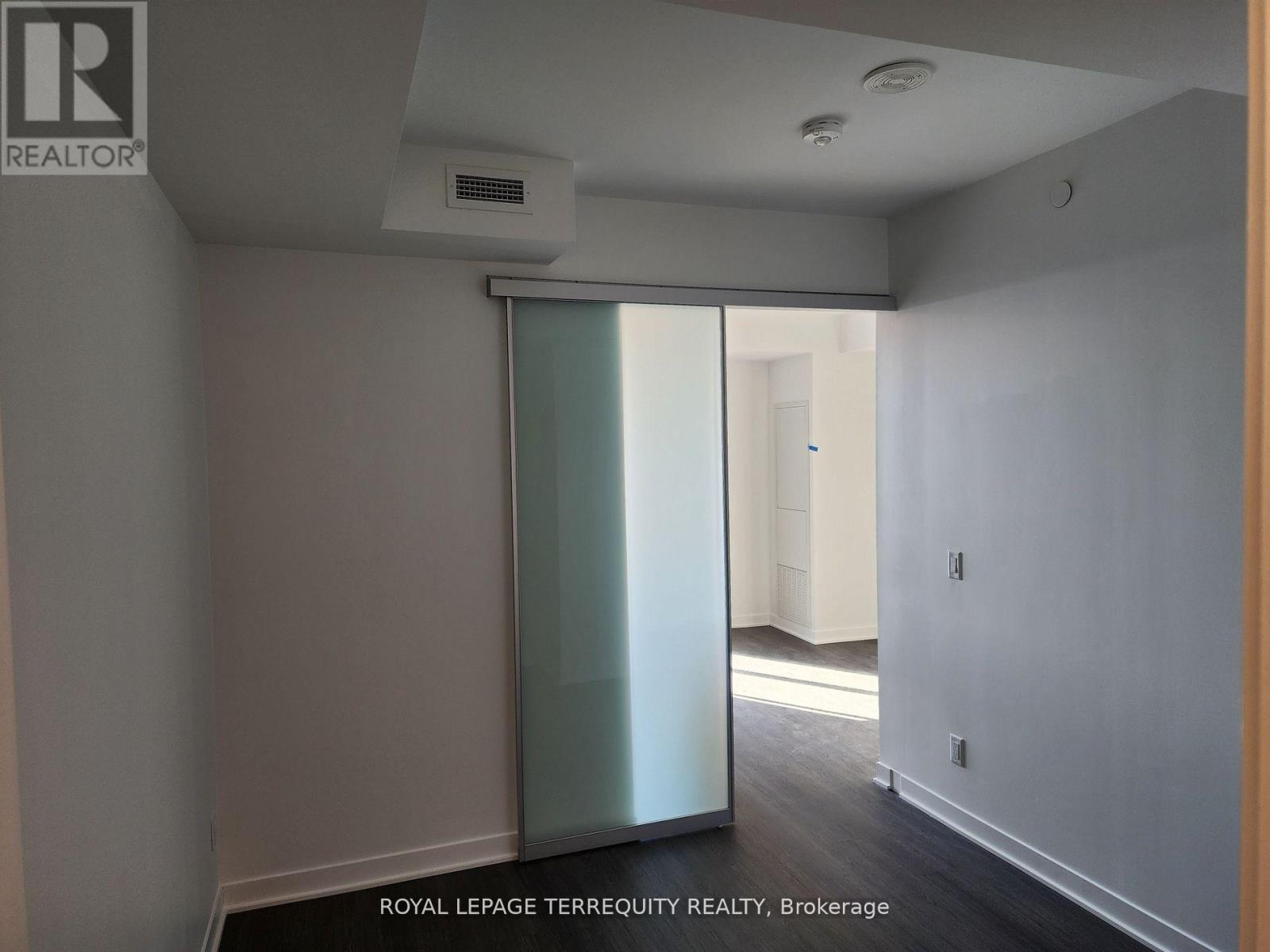 809 - 185 Alberta Avenue, Toronto, Ontario  M6C 0A5 - Photo 13 - C12796712