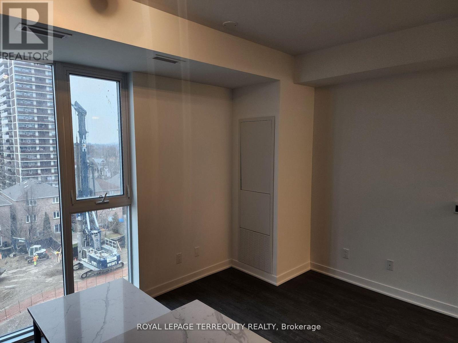 809 - 185 Alberta Avenue, Toronto, Ontario  M6C 0A5 - Photo 30 - C12796712