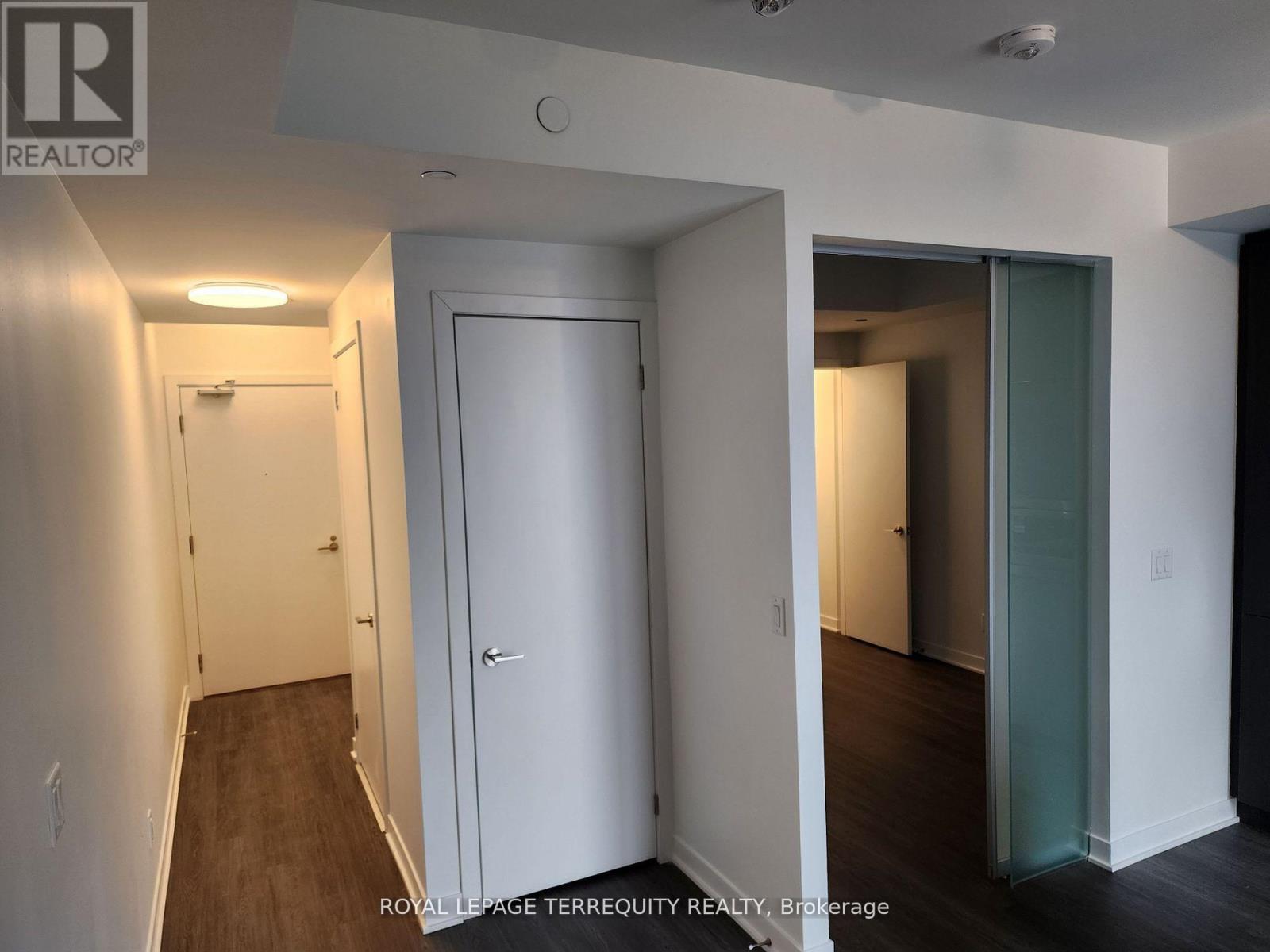 809 - 185 Alberta Avenue, Toronto, Ontario  M6C 0A5 - Photo 4 - C12796712