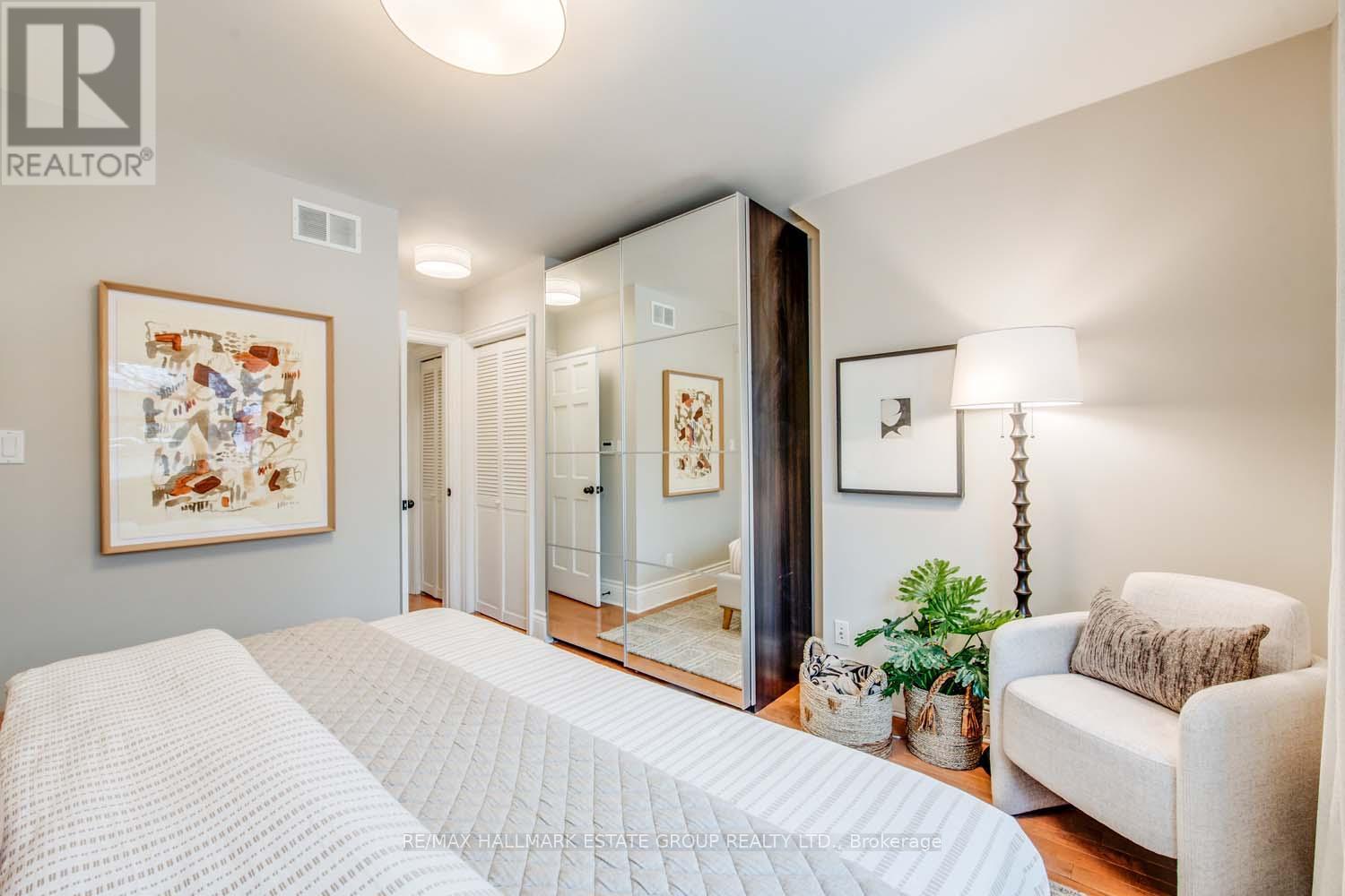 418 Jones Avenue, Toronto, Ontario  M4J 3G3 - Photo 17 - E12796674