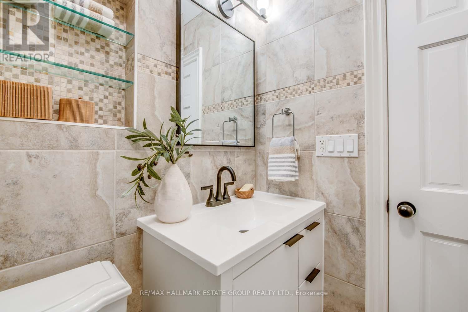 418 Jones Avenue, Toronto, Ontario  M4J 3G3 - Photo 19 - E12796674