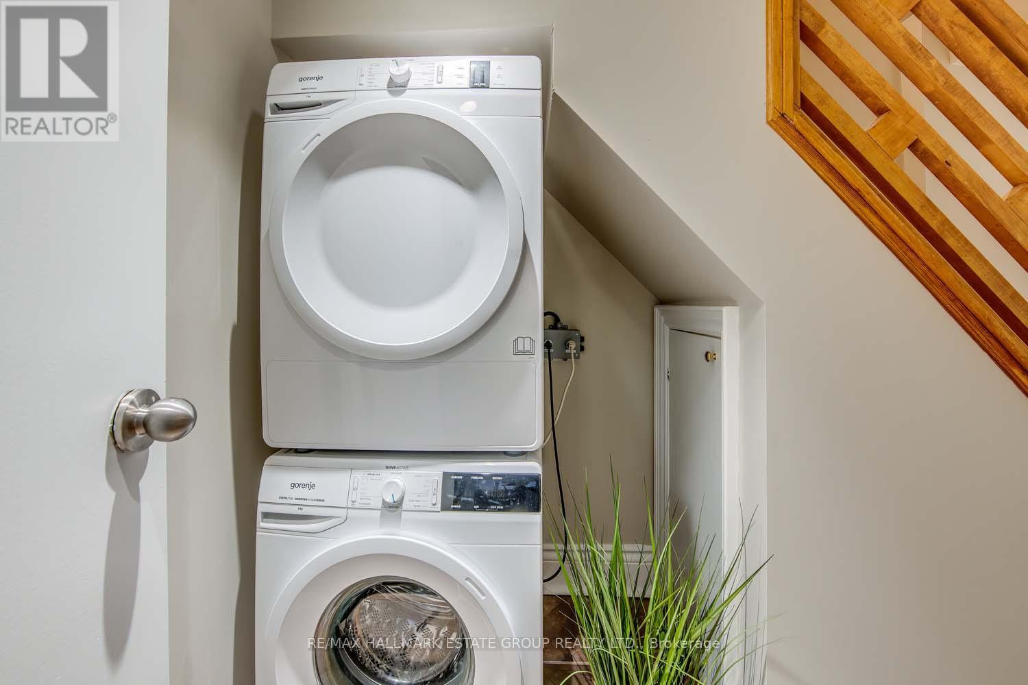 418 Jones Avenue, Toronto, Ontario  M4J 3G3 - Photo 33 - E12796674