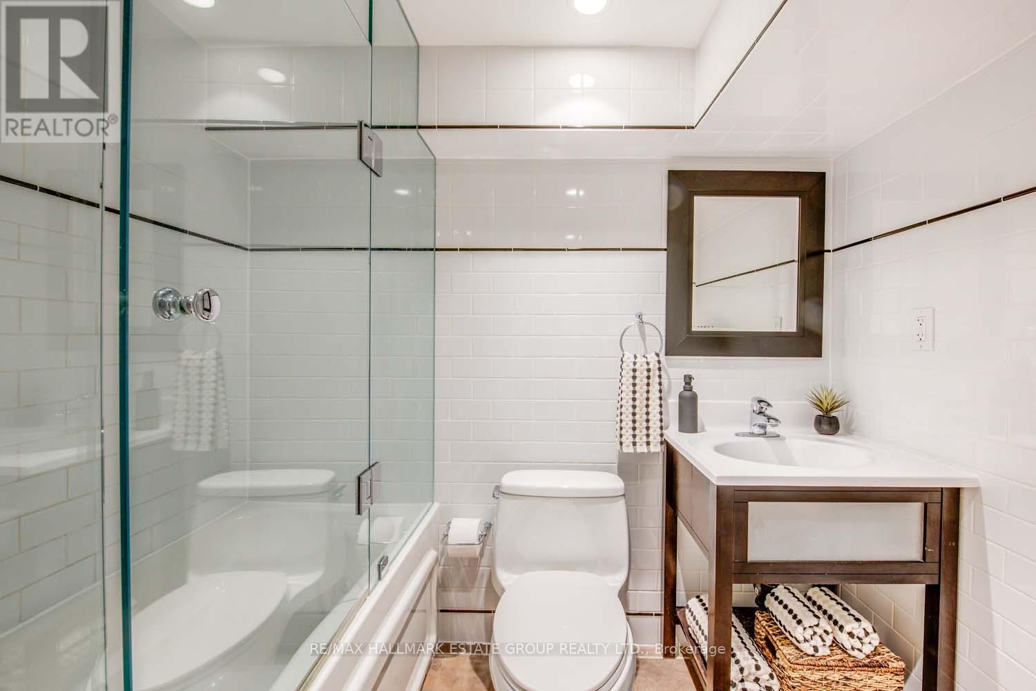 418 Jones Avenue, Toronto, Ontario  M4J 3G3 - Photo 34 - E12796674