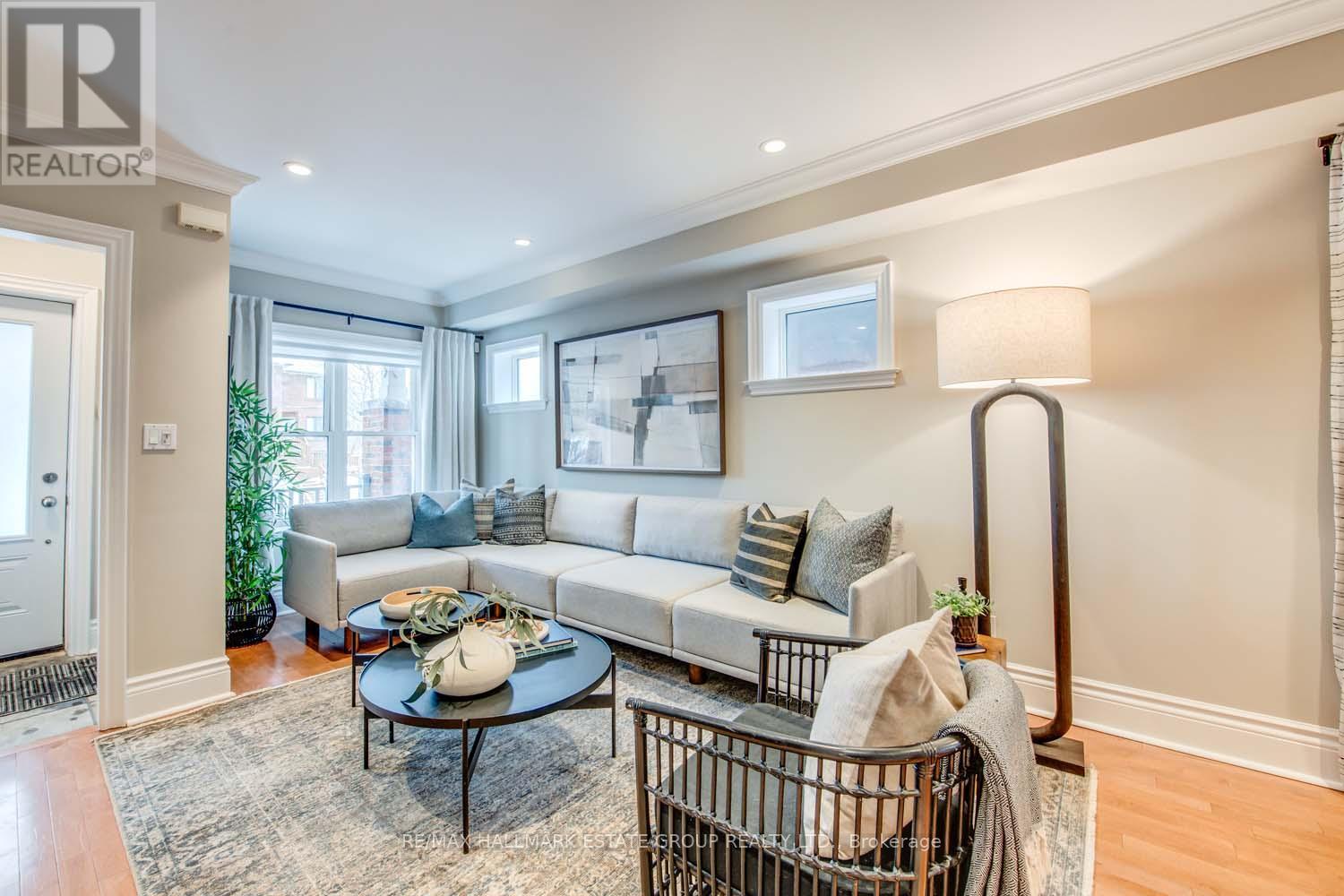 418 Jones Avenue, Toronto, Ontario  M4J 3G3 - Photo 5 - E12796674