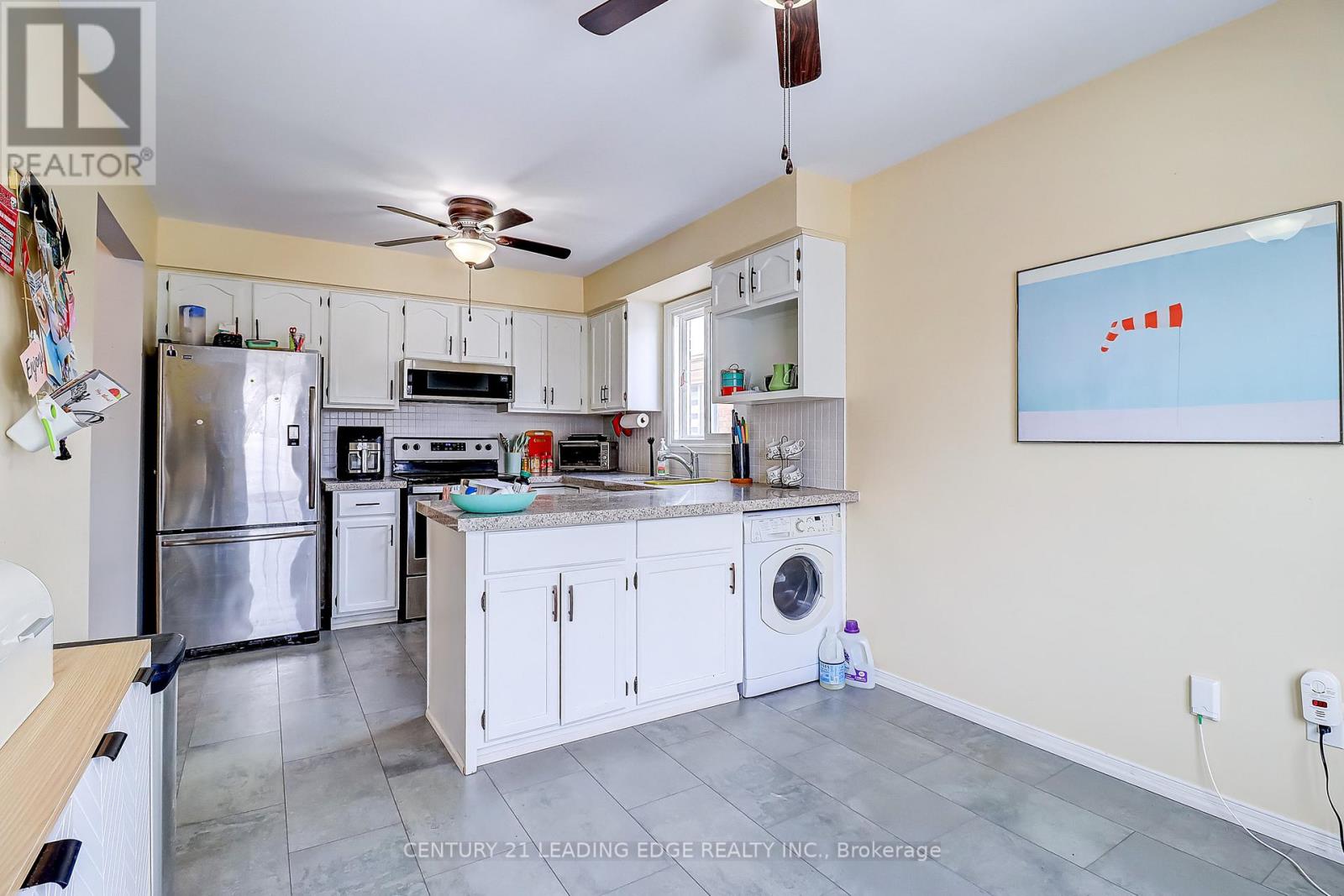 Upper - 55 Mccrimmon Crescent, Clarington, Ontario  L1C 4N3 - Photo 7 - E12796706