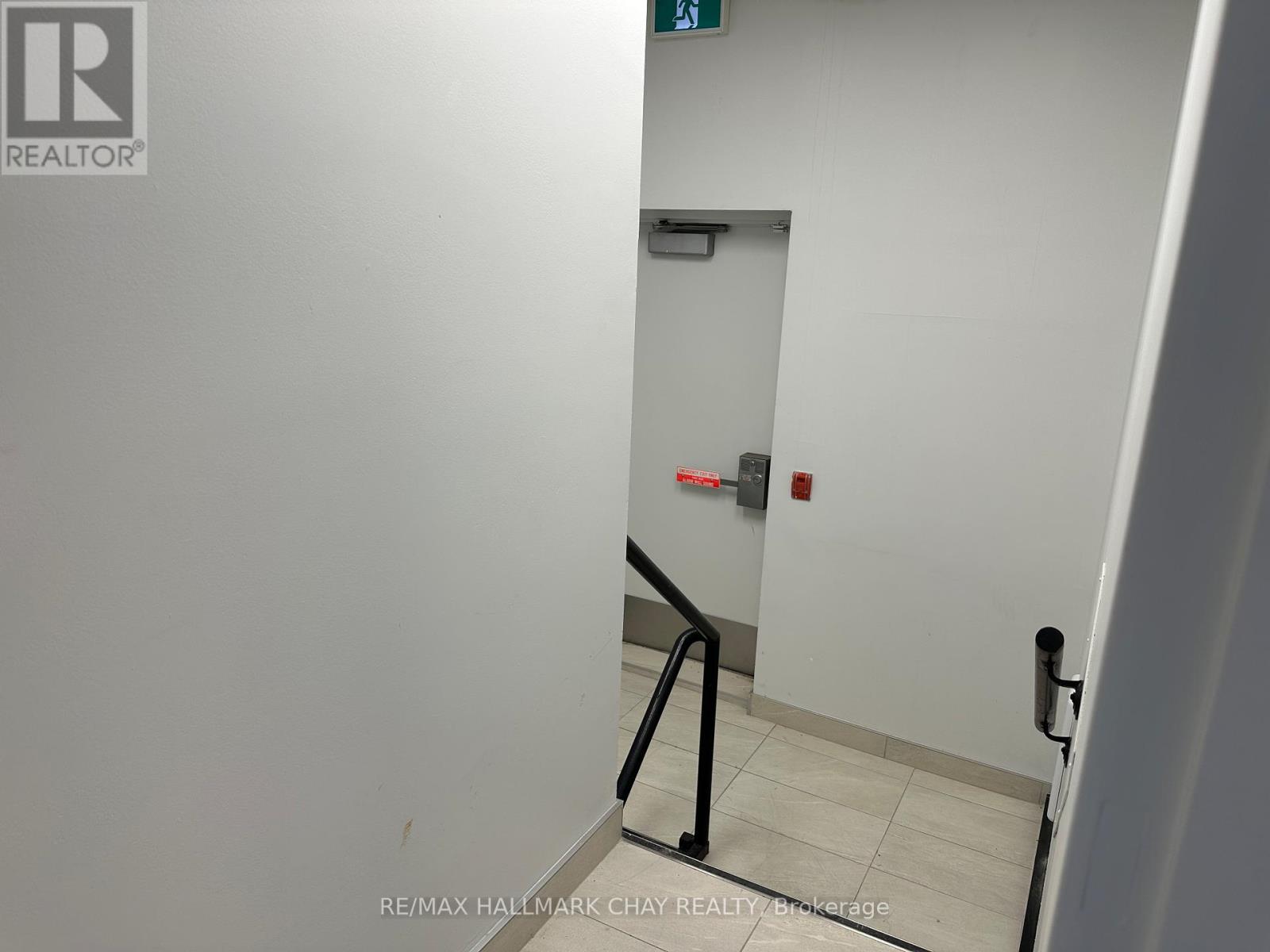 13 - 72 Davis Drive, Newmarket, Ontario  L3Y 7T7 - Photo 8 - N12796650