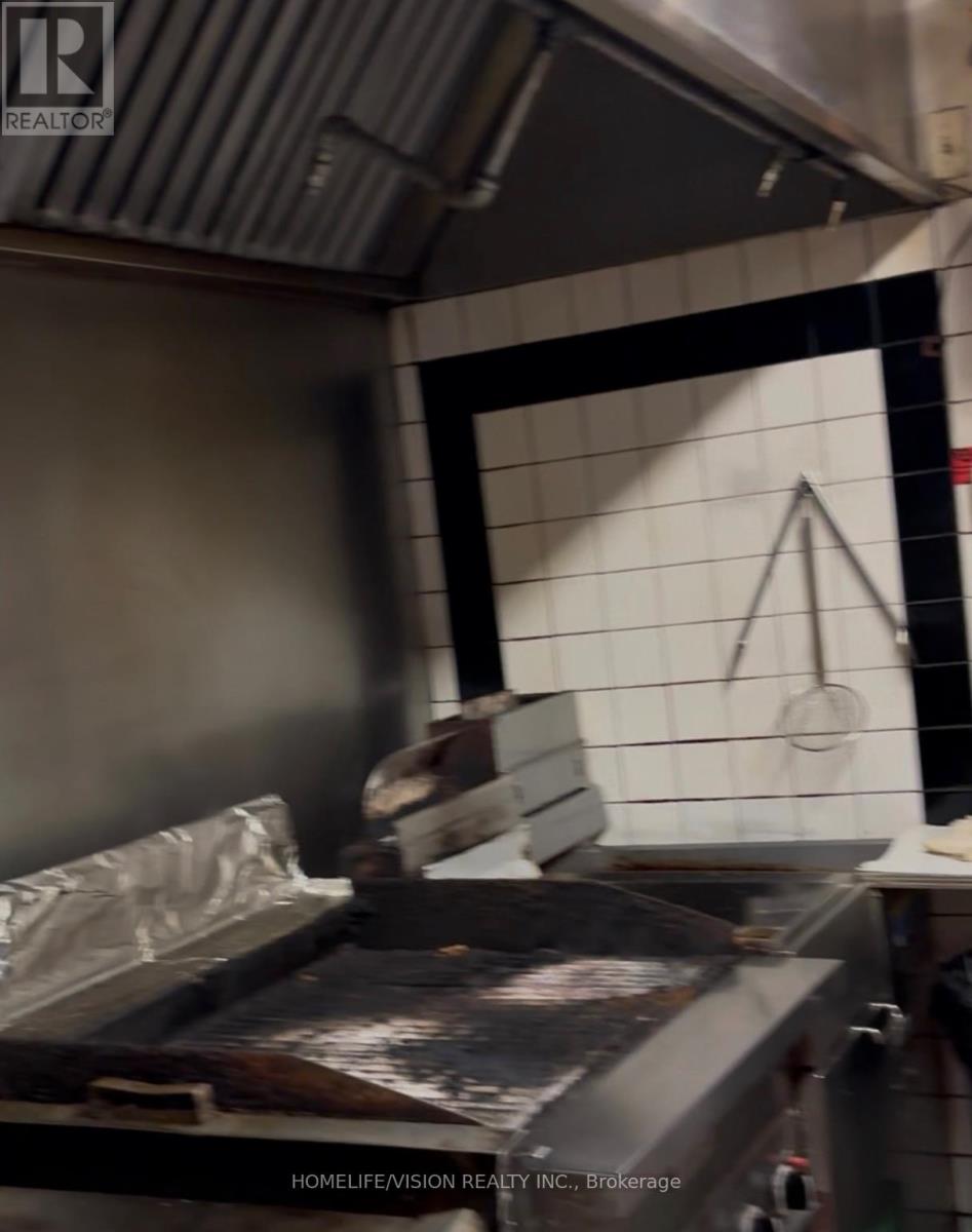 164 The Esplanade Avenue, Toronto (Waterfront Communities), Ontario  M5A 4H2 - Photo 13 - C12765396