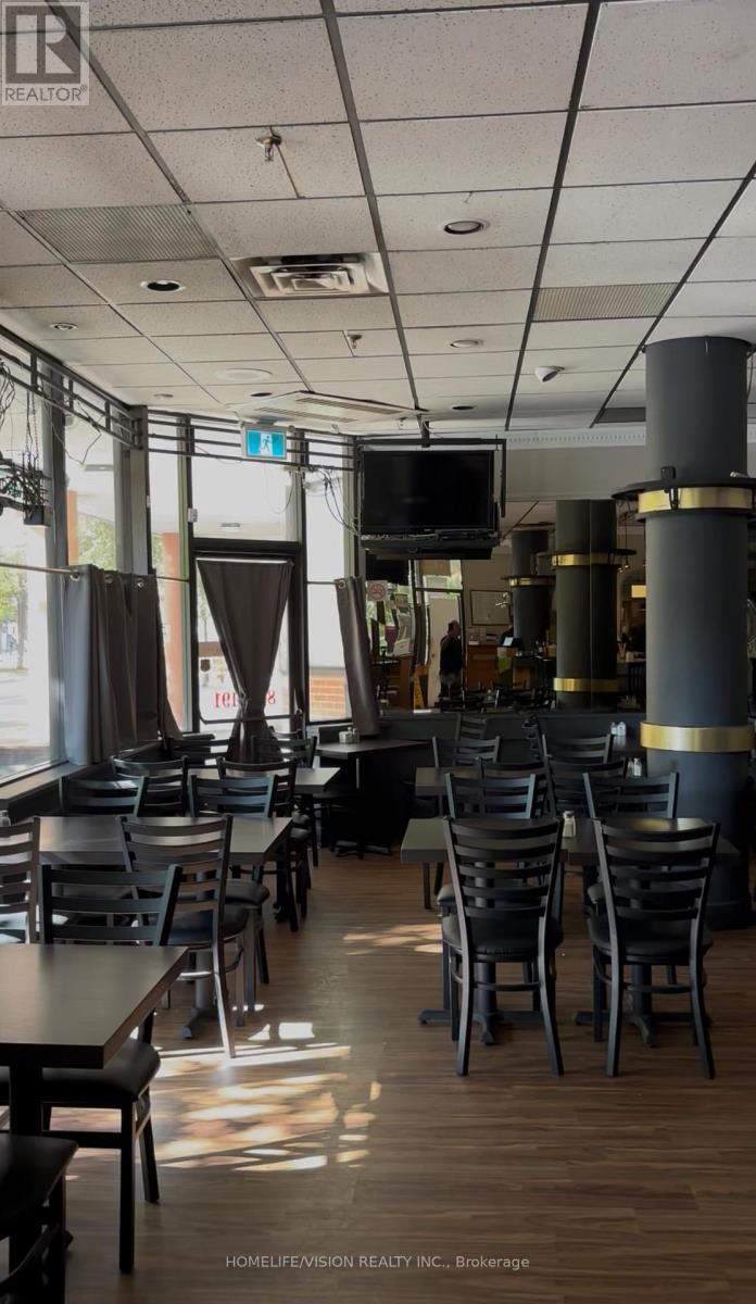 164 The Esplanade Avenue, Toronto (Waterfront Communities), Ontario  M5A 4H2 - Photo 2 - C12765396