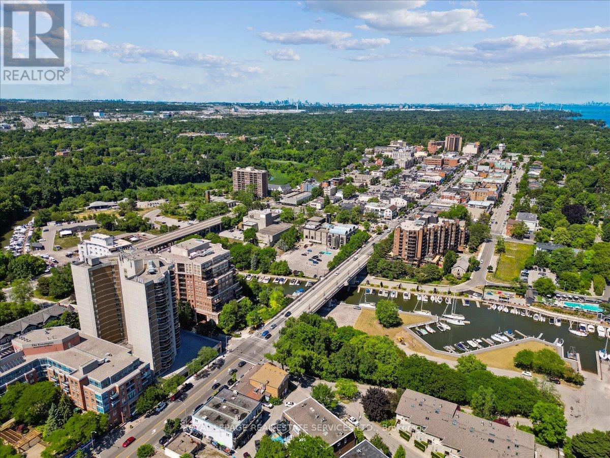 86 Kerr Street, Oakville, Ontario  L6K 3A3 - Photo 28 - W12748542