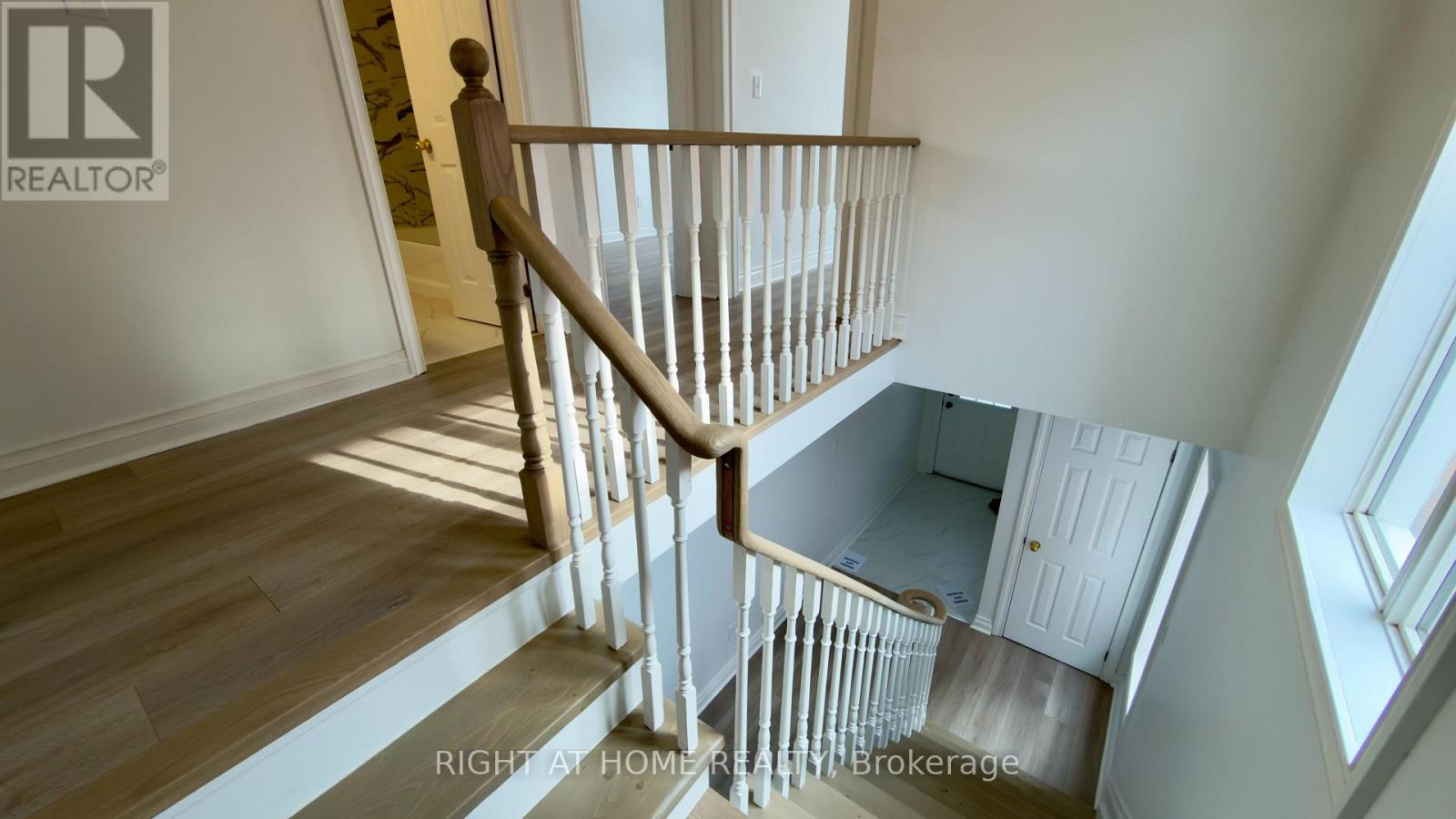 3801 Forest Bluff Crescent, Mississauga, Ontario  L5N 7T8 - Photo 31 - W12796446