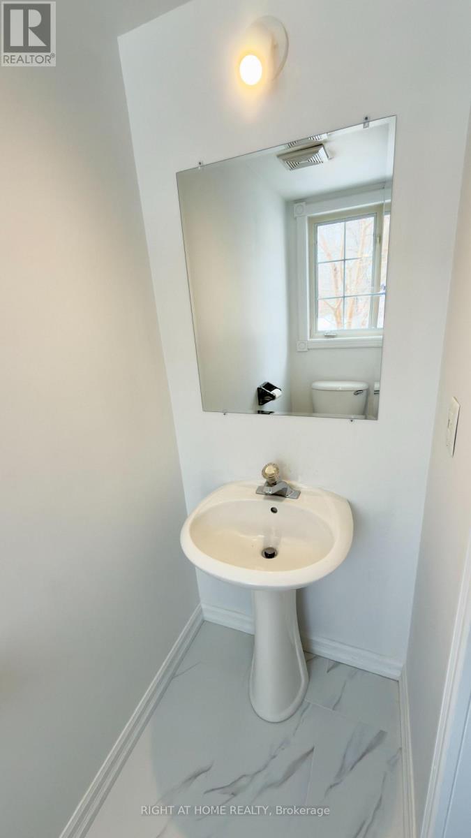 3801 Forest Bluff Crescent, Mississauga, Ontario  L5N 7T8 - Photo 29 - W12796446