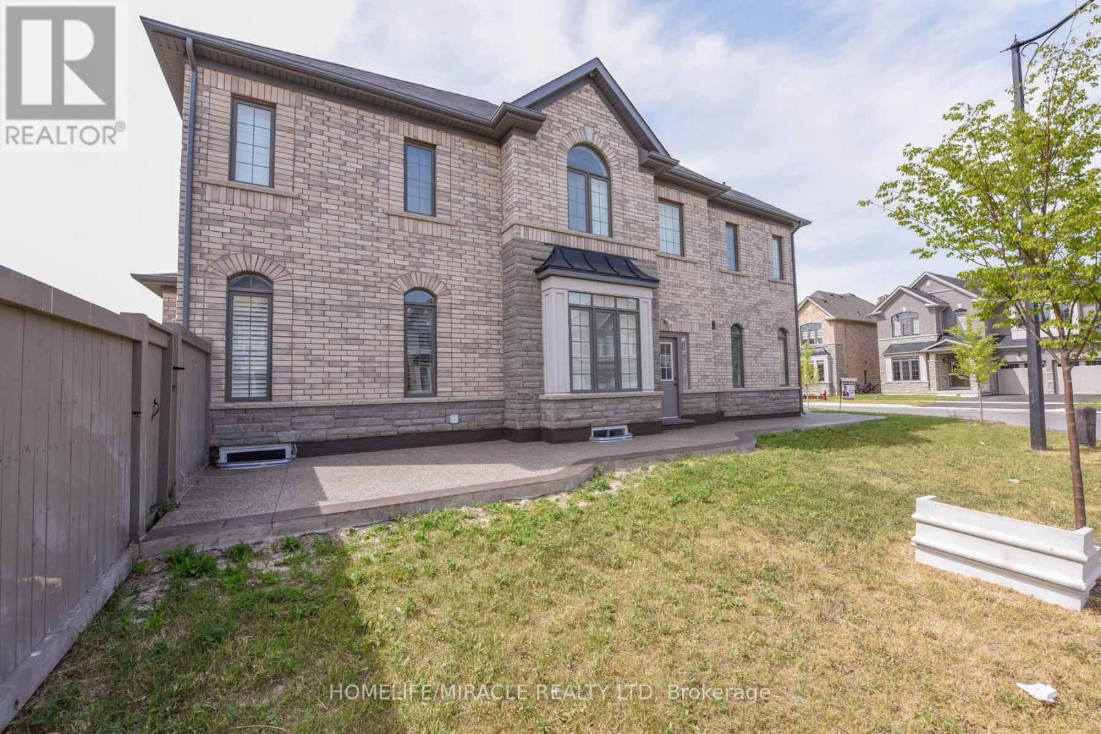 19 Ezra Crescent, Brampton, Ontario  L7A 5A6 - Photo 49 - W12796678