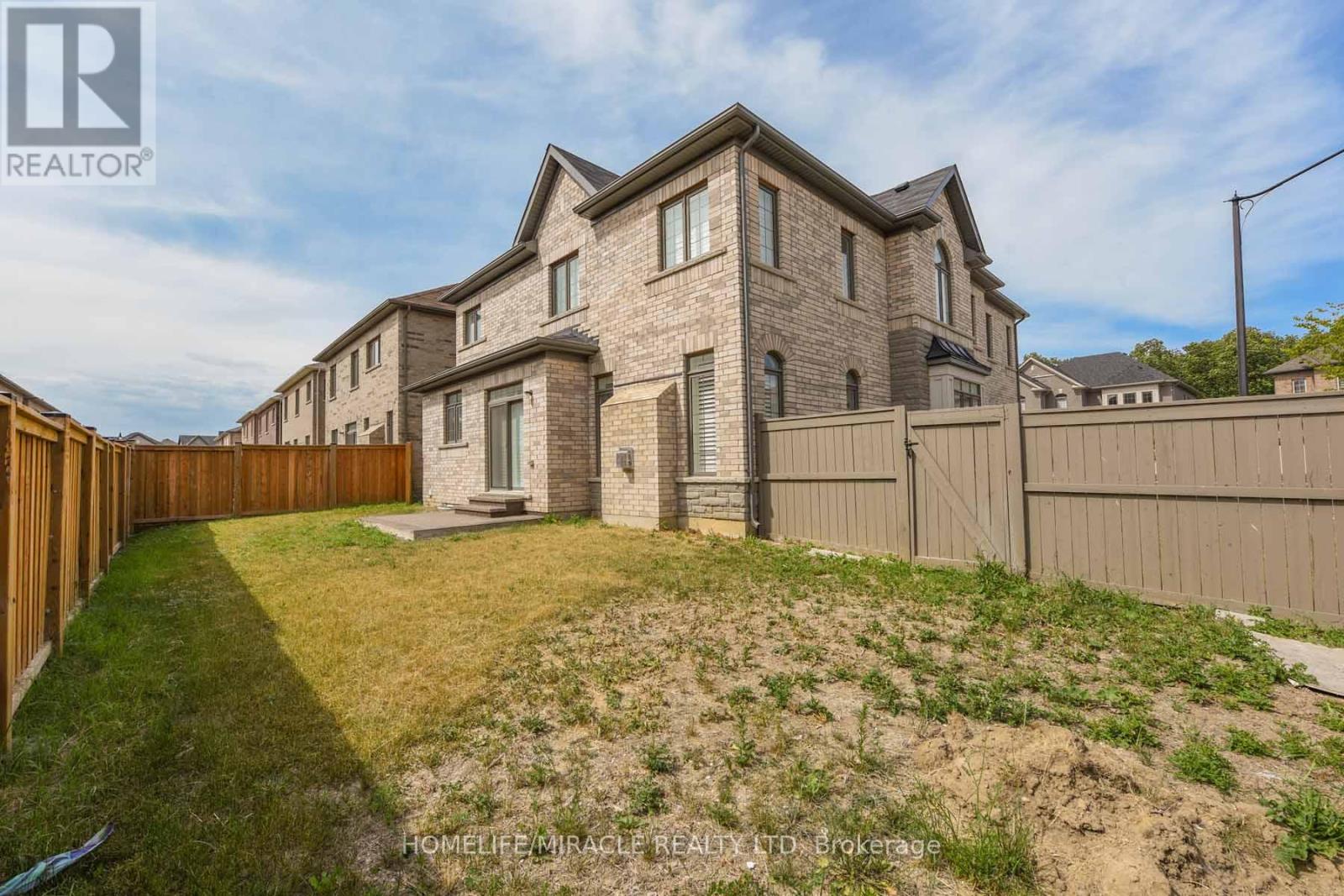 19 Ezra Crescent, Brampton, Ontario  L7A 5A6 - Photo 50 - W12796678