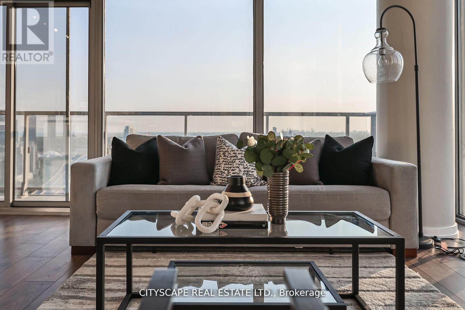 2810 - 105 The Queensway Avenue, Toronto, Ontario  M6S 5B5 - Photo 10 - W12796686